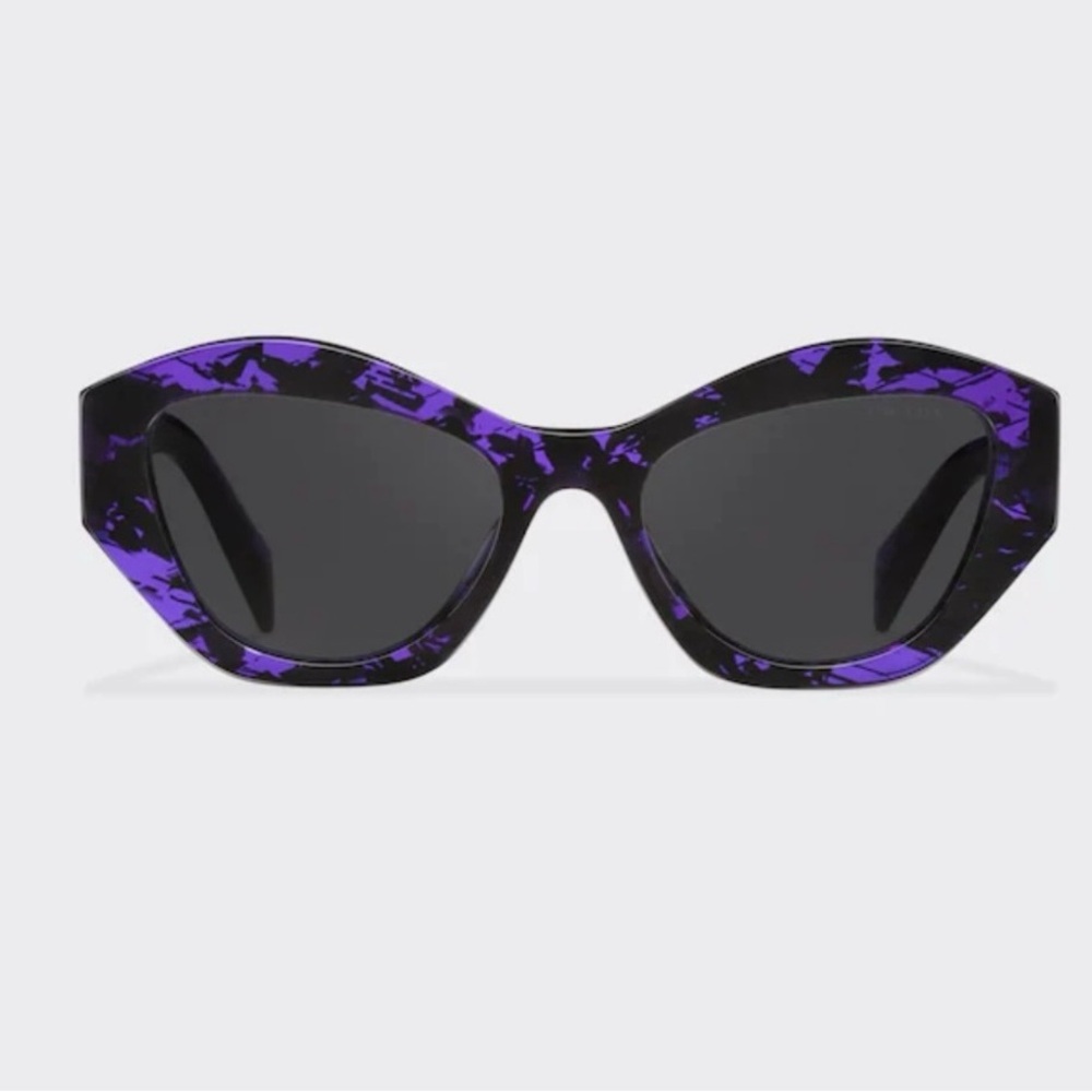 NEW Prada Sunglasses PR 07YS